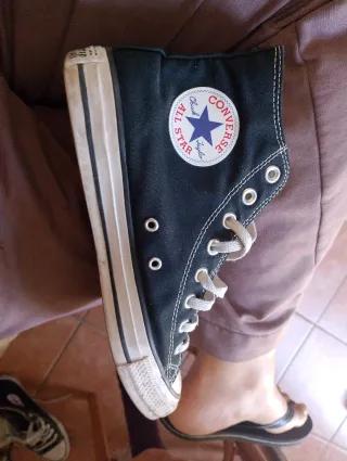 Converse All Star nere, num. 41
