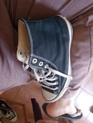 Converse All Star nere, num. 41