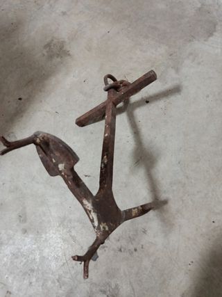 Ancla antigua decorativa