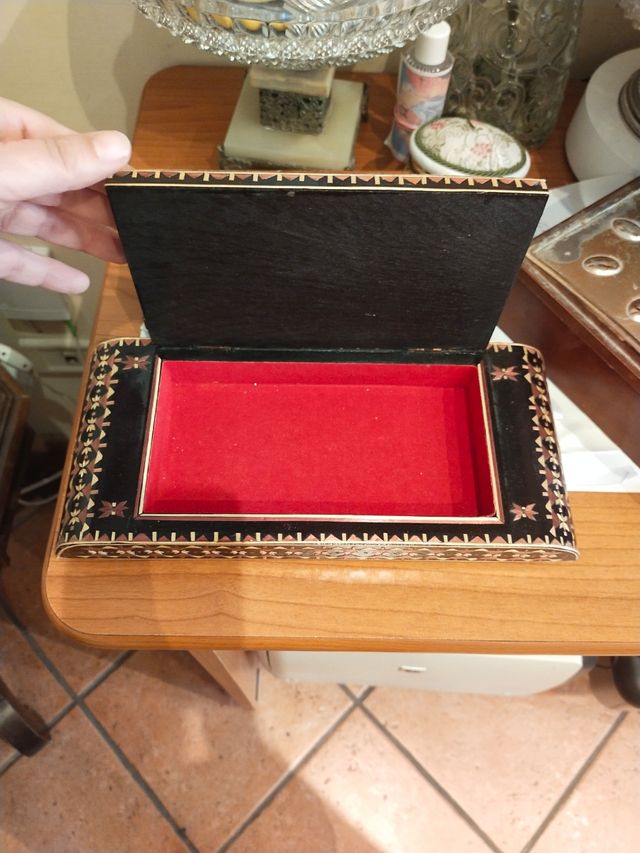 Scatola antica in legno - Ptitto