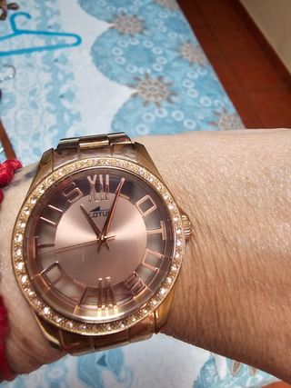 Reloj Lotus dorado rosa
