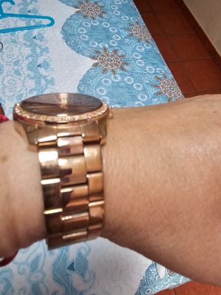 Reloj Lotus dorado rosa