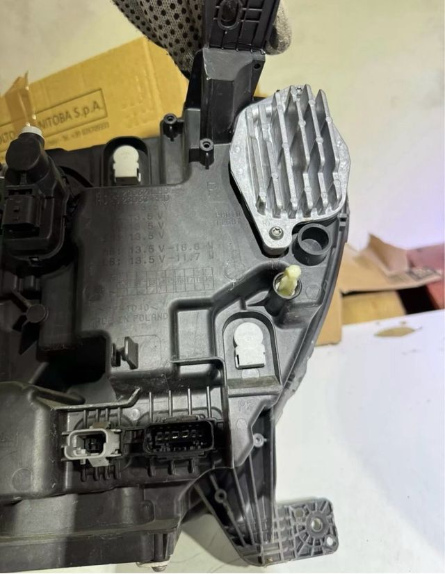 Fari Full LED Smart 453 - Perfetti