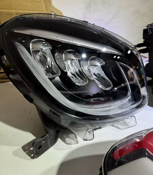 Fari Full LED Smart 453 - Perfetti