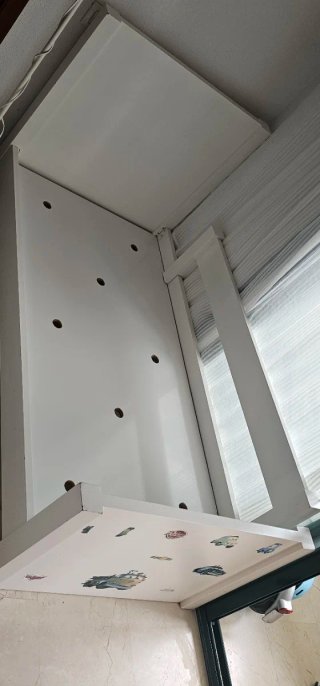Cama infantil con colchón.