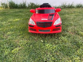 Coche eléctrico infantil rojo