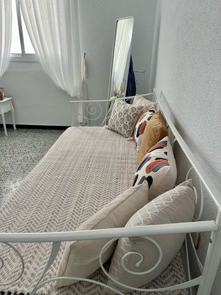 Cama diván forja blanca