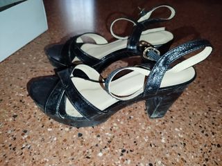 Sandalias negras tacón 40
