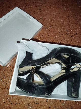 Sandalias negras tacón 40