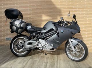 BMW F800ST impecable  64.000 km vendo o cambio