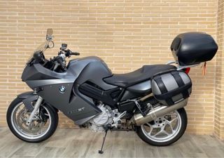 BMW F800ST impecable  64.000 km vendo o cambio