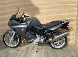 BMW F800ST impecable  64.000 km vendo o cambio