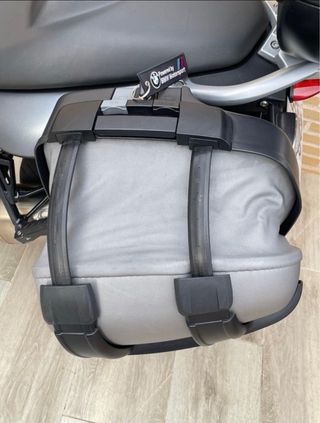 BMW F800ST impecable  64.000 km vendo o cambio