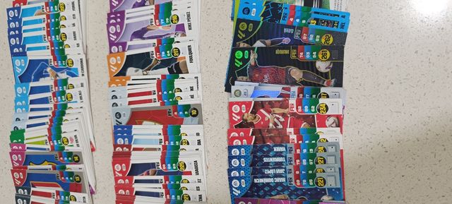 Cromos Adrenalyn 24-25