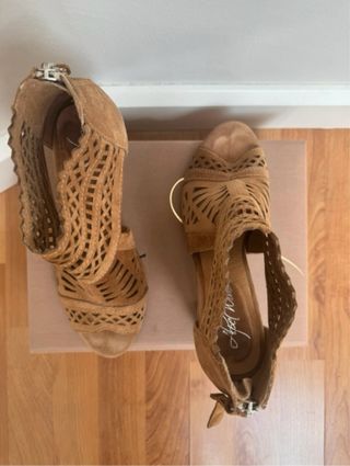 Sandalias Alpe Marrón - Tacón