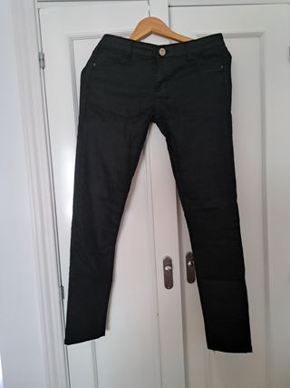 Pantalones Stradivarius negros -talla 5
