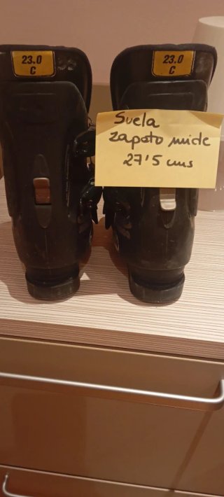 Esquís y botas niño