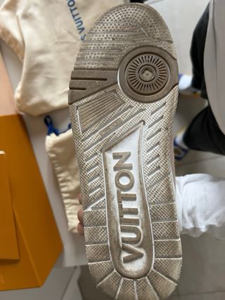 Louis Vuitton Sneakers Beige/Bianco