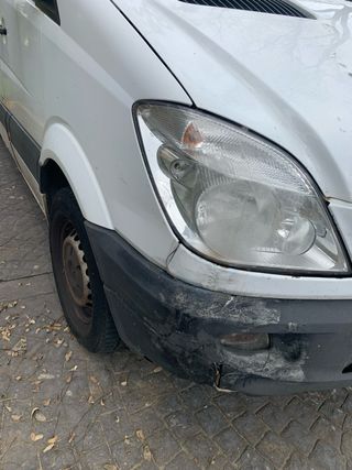 Mercedes-Benz Sprinter 2012