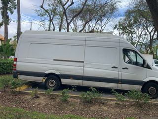 Mercedes-Benz Sprinter 2012