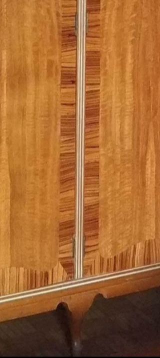 Armario antiguo de madera.