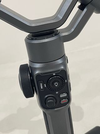 Zhiyun Smooth 5 - Gimbal móvil