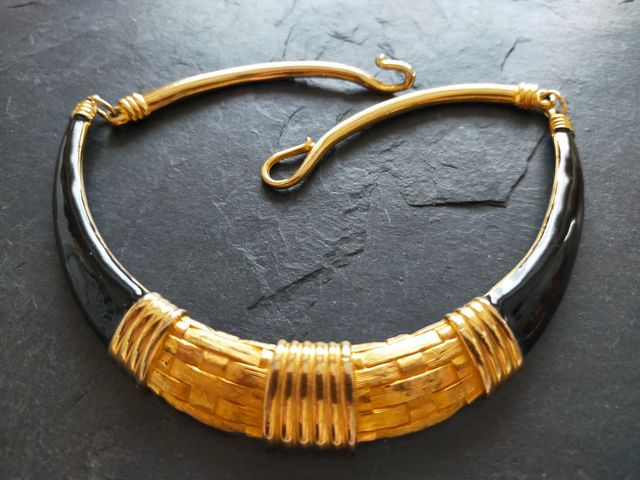 Collar rígido torque chocker vintage USA Gay Boyer