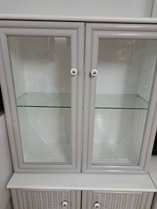 Muebles modulares salón cuatro Sillas  mesa