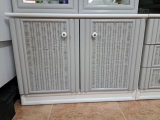 Muebles modulares salón cuatro Sillas  mesa