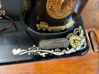 Máquina coser Singer Antigua