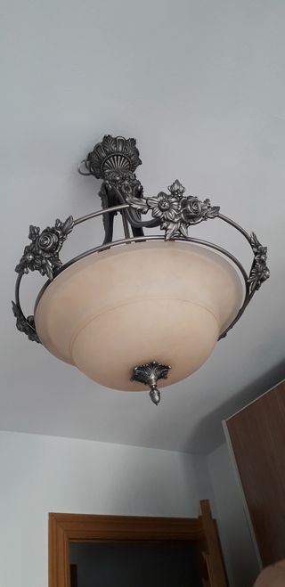 Plafón dormitorio clásico como nuevo