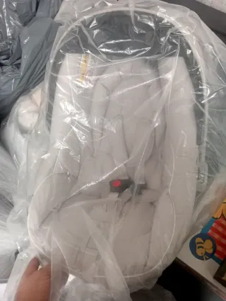 Cochecito bebé,bebecar gris y blanco