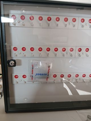 Bacheca portachiavi Alubox 48 chiavi