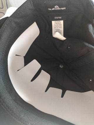 Gorra Quiksilver negra