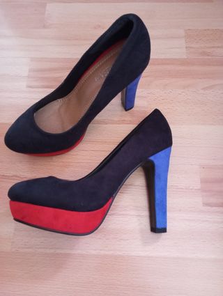 Tacones Annalisa negros y rojos