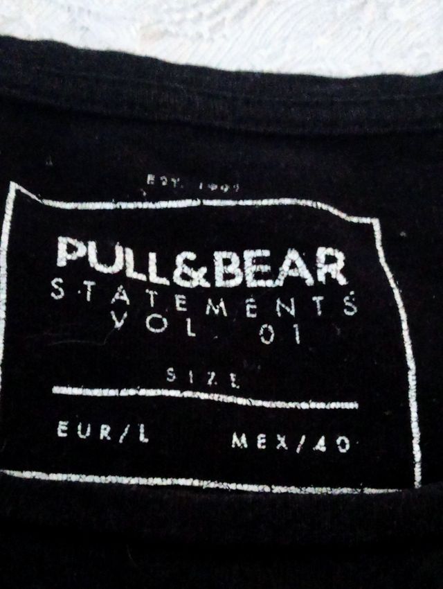 Camiseta negra Pull Bear