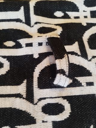 Capa lana blanco y negro. Nueva.