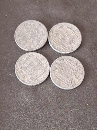 1.10 Lote 4mon 5cts España Francisco Franco 1945.