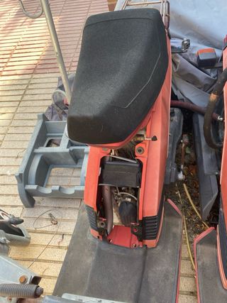 2 Scooters Torrot Brnelli S50 rojas