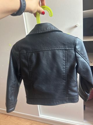 Chaqueta cuero Primark niña 3/4 años como nueva!