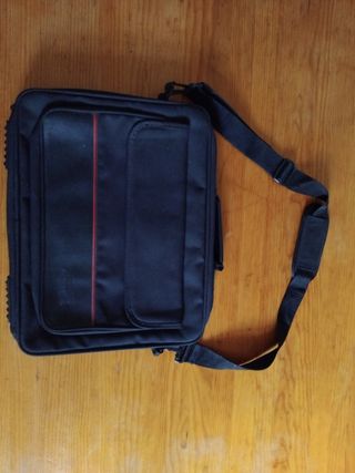 Maletín Targus portátil