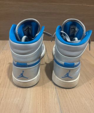 Jordan 1 Mid Wolf Grey - Azul