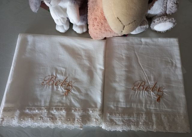 2 sábanas mini cuna Bordadas Bebé Nuevas!