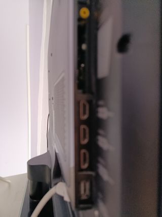 TV Thomson 32" negra