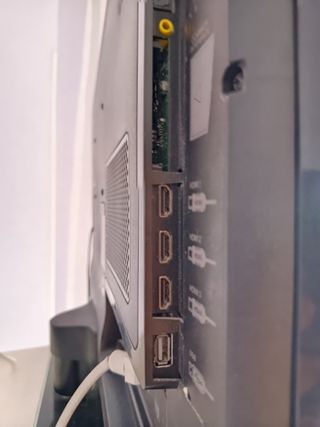 TV Thomson 32" negra