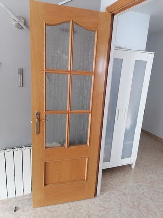 Puertas madera maciza