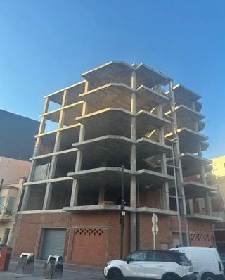 Edificio en venta en Zona Llombai en Burriana