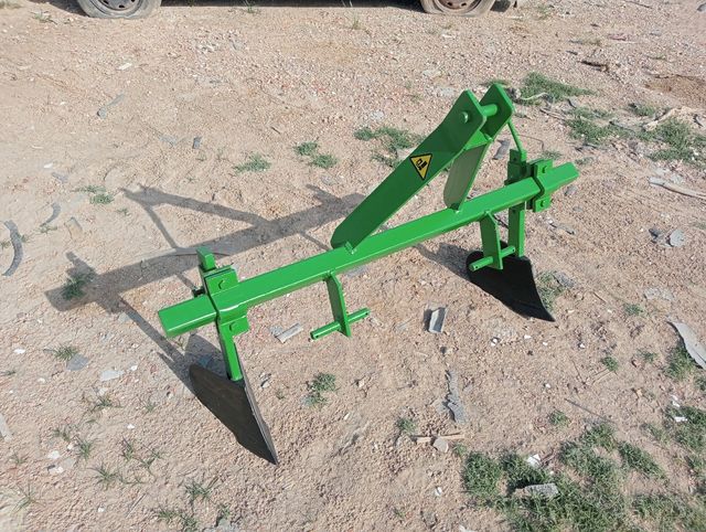 Aporcadores para minitractor de dos zurcos