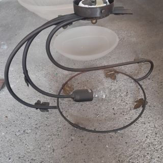 Lampadario stile antico metallo vetro