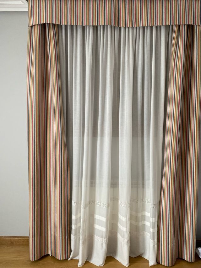 Tende a righe multicolori + tende